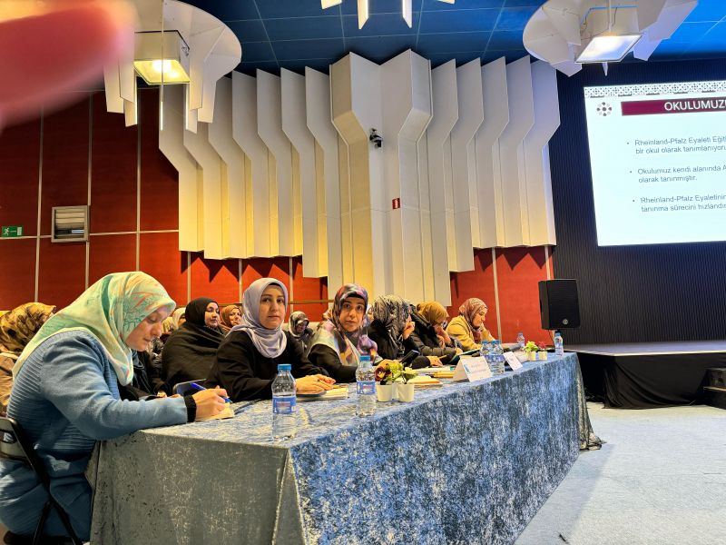 Belçika İslam Federasyonu Kadınlar Teşkilatı Şube Başkanları Toplantısı Gerçekleştirildi